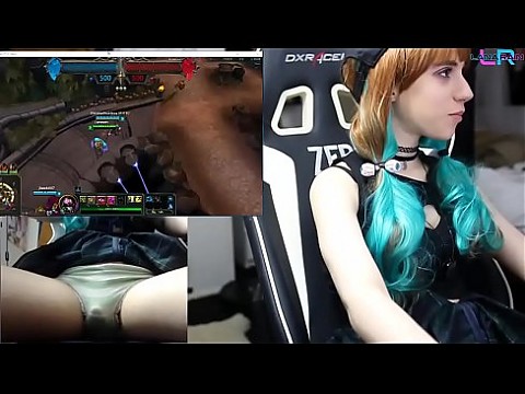 Teen Playing League of Legends with an Ohmibod 1/2