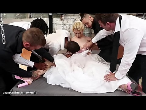 Бледная блондинка невеста связали и трахнули 5 мин.