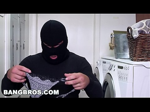 BANGBROS - Curvy MILF Sara Jay Fucks A Burglar (ap15985) 12 min